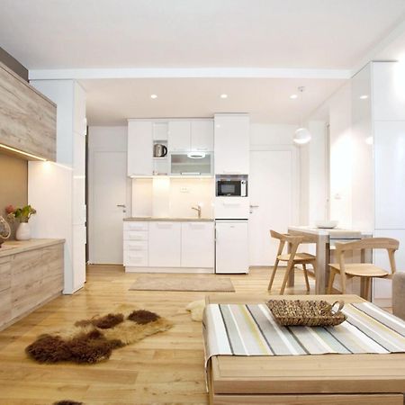 Hostgost Selected Suites - Skadarlija Square Belgrad Exterior foto